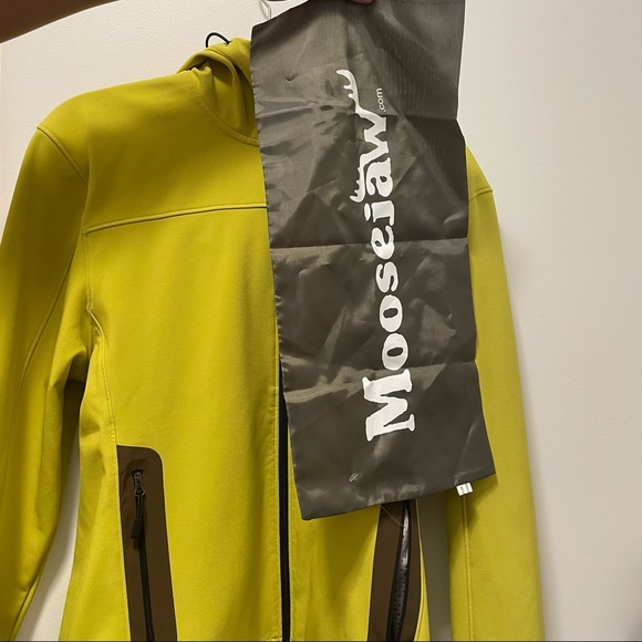 Moosejaw unisex softshell hooded jacket - Picture 9 of 10